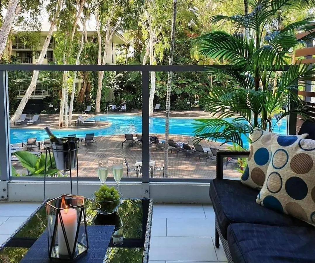 Palm Cove Beach Apartment